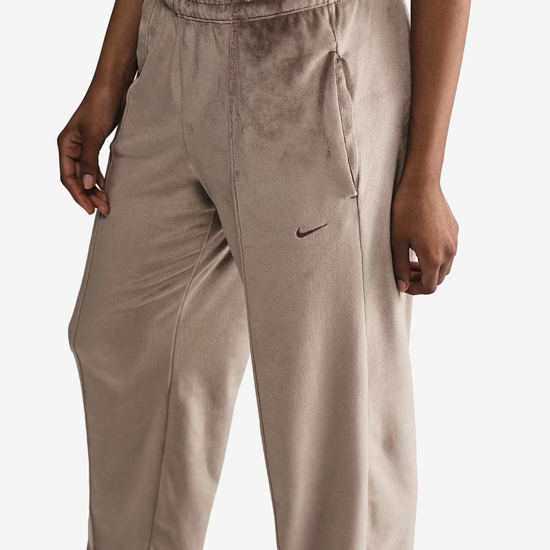 Nike Sportswear Women's Chill Knit Mid-Rise Velour Pants