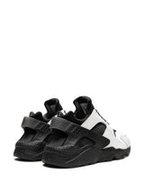 Nike Air Huarache "White/Black"