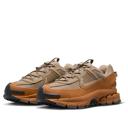 Nike Women's Air Zoom Vomero Roam 'Flax'