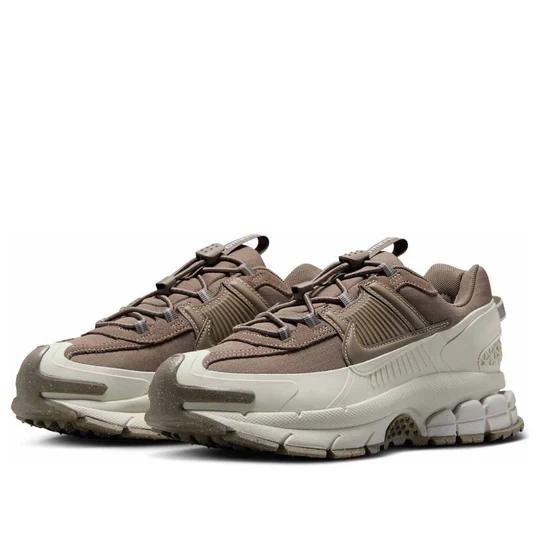 Nike Women's Air Zoom Vomero Roam 'Light Bone Mink Brown'