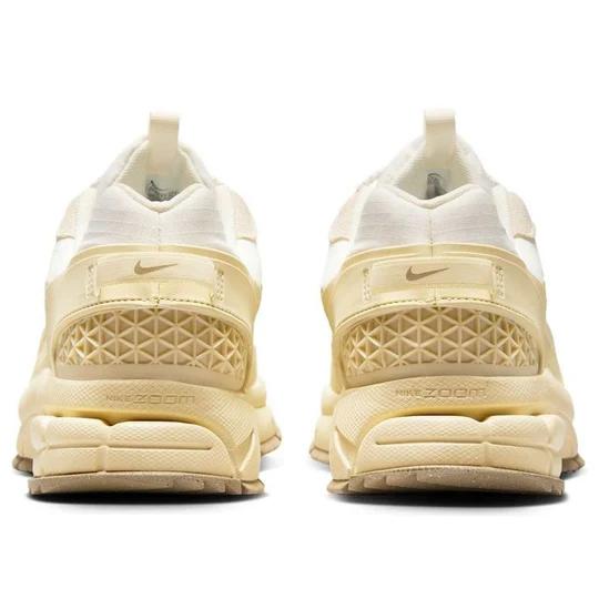 Nike Air Zoom Vomero Roam 'Pale Ivory Light Khaki'