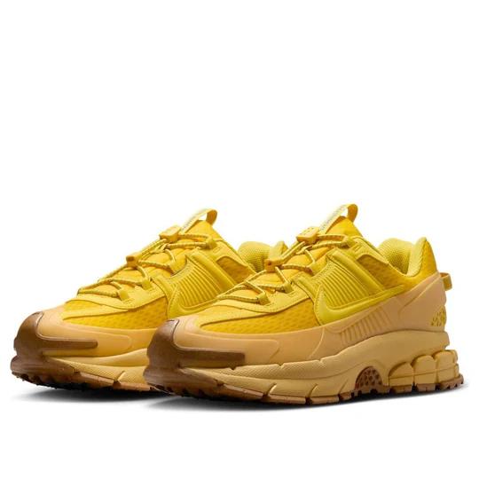Nike Air Zoom Vomero Roam 'Lightning'