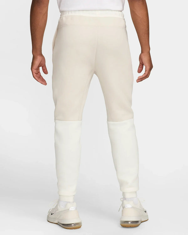 Nike Sportswear Tech Fleece