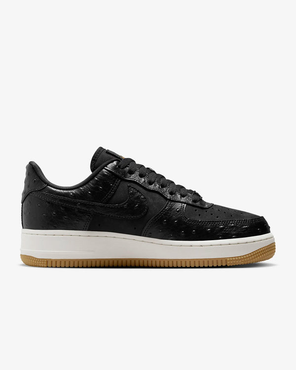 Nike Women's Air Force 1 '07 LX