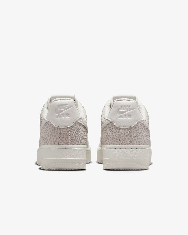 Nike Women's Air Force 1 '07 Premium