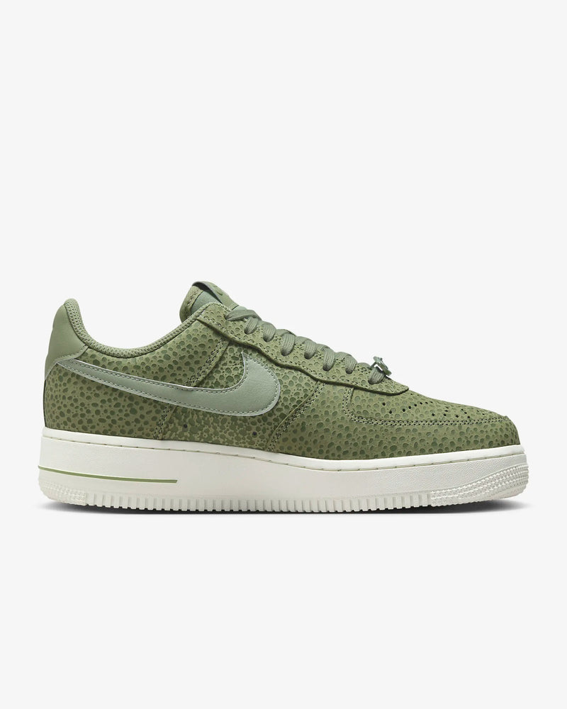 Nike Women's Air Force 1 '07 Premium